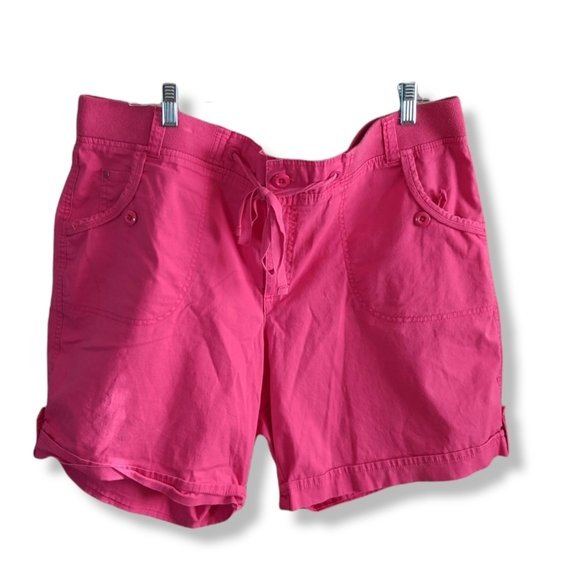 Gloria Vanderbilt Jacky Shorts. - Picture 1 of 6